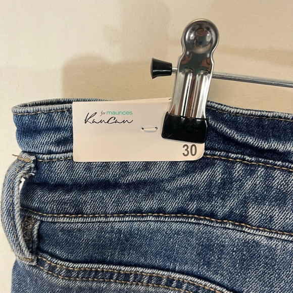 KanCan High Rise Frayed Hem 10in 90s Relaxed Bermuda Short Size 30 - Picture 7 of 11